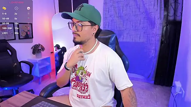 Živý XXX chat DaviidEvans_