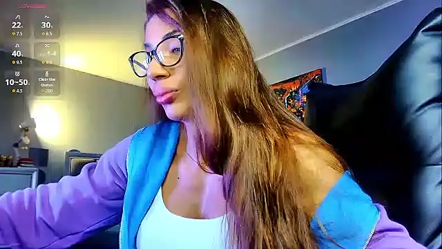 Alesyamuscledoll@xh Adlı Modelin Canlı XXX Sohbeti