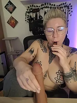 divine_eve's Live XXX Chat