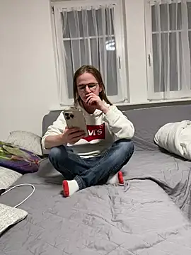 XXX chat uživo modela YoungSebi