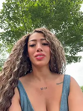roxyrougee 라이브 XXX 채팅