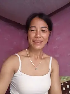 แชท XXX สดของ Lily-ly