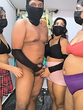 Family02 – webcam-show