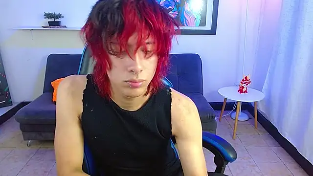 adriaan_18 Show in webcam