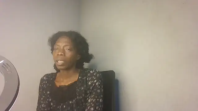 Chat XXX ao vivo de nzanizy