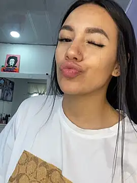 Marianahb-e Chat XXX in diretta