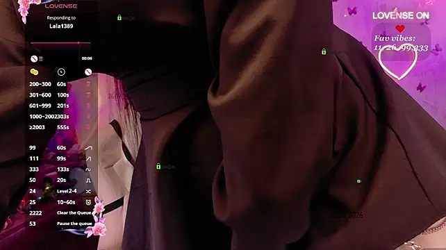 دردشة KissSweetPeach الجنسية المباشرة