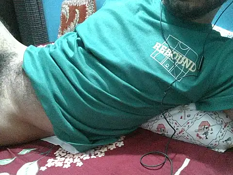 Precumboner Adlı Modelin Canlı XXX Sohbeti
