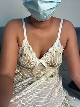 Sexyqueenameliya Chat XXX in diretta