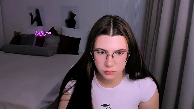 צ'אט XXX בשידור חי של StellaDarks