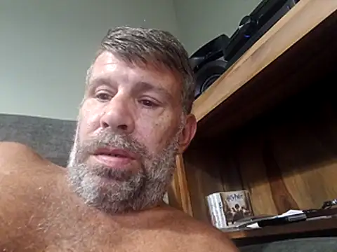 stud2512's Live XXX Chat
