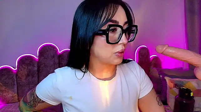 Claiborne_Morris Live XXX-Chat