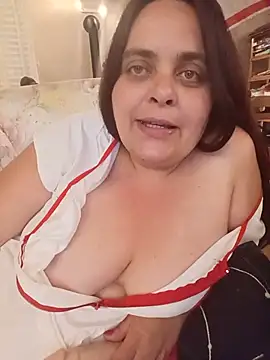 XXX chat uživo modela bbwmamanx