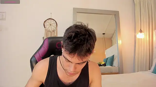 Lycan____n Live XXX chat