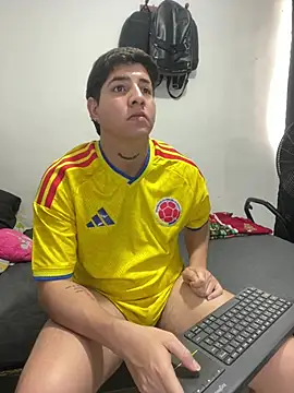 Fozil_Dvice – Naživo XXX chat