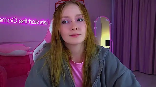 AgataFoxleyn Live XXX chat