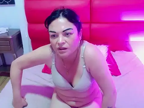 Chat +18 de heylencj ao vivo