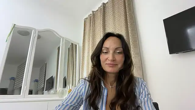 Erelvona Chat XXX live