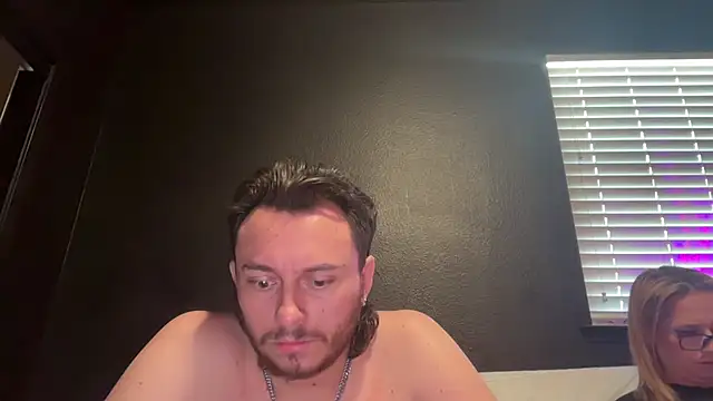Chat XXX en directo de Cloudyydayzz