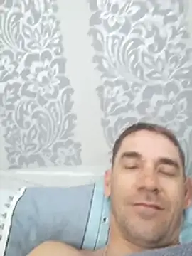 Chat +18 de FreeRider111 ao vivo