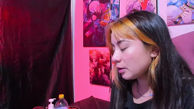 Chat +18 de teffy_lee ao vivo