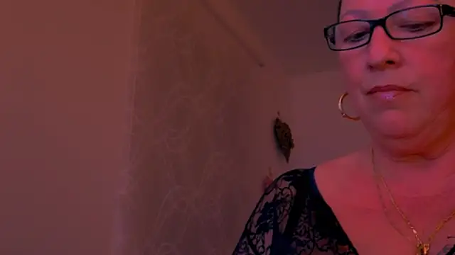 Pokazy przed kamerką – conny99