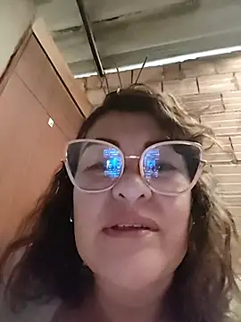 Chat +18 de AlexxiaaMat ao vivo