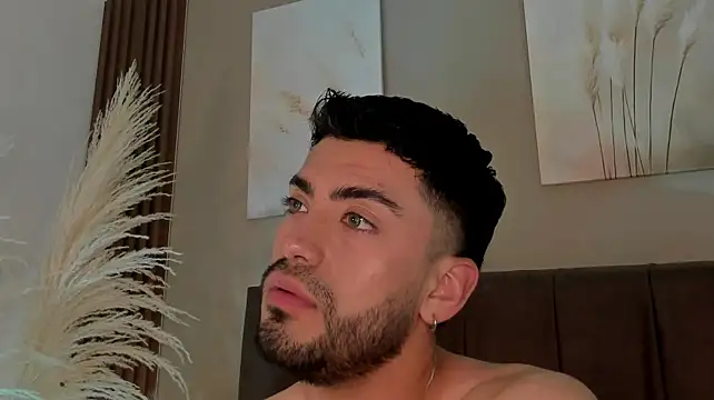 Show modela Alexander_Diazz na web-kameri