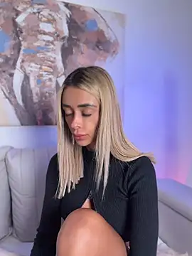 ParisRoux Chat XXX in diretta
