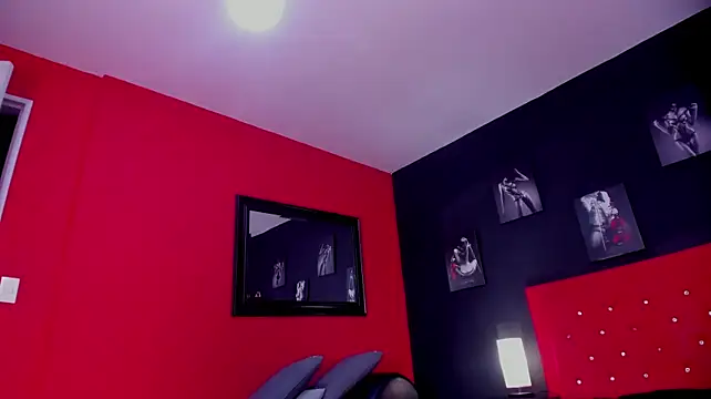 Karina_Diamond élő XXX-chatje