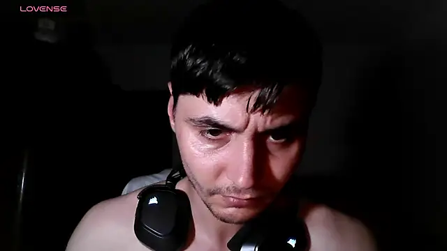 Czat XXX na żywo – David_storm