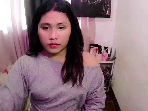 Mystic_Ember élő XXX-chatje