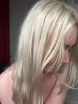 LovelyMiu's Live XXX Chat