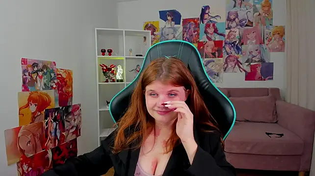 ChloeHalses' Live XXX Chat