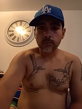 ArtfulButton881 webcam show