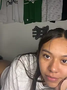 Chat XXX en directo de sweet_wild_19