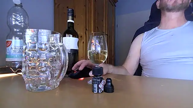 Tom_PP_cgn: απευθείας συνομιλία ΧΧΧ