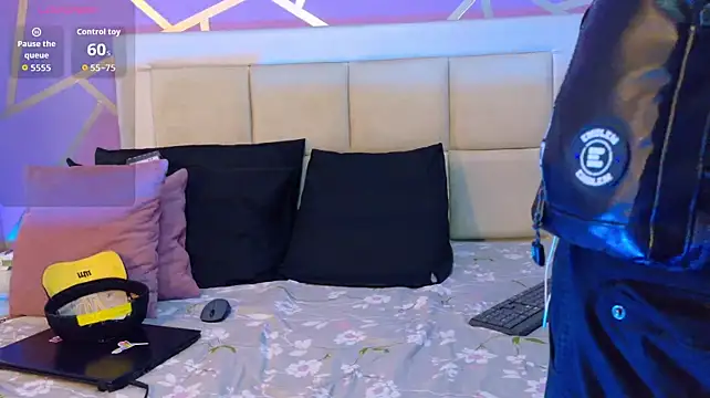 Онлайн чат XXX Zamara_milf