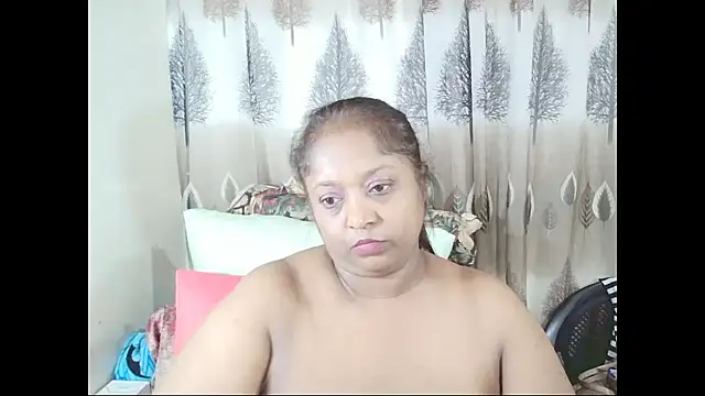 Indiantasha's Live XXX Chat