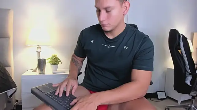 Chat XXX en directo de Chriss_Diamond