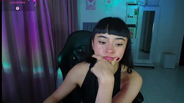 violetta_blackkn Live XXX chat