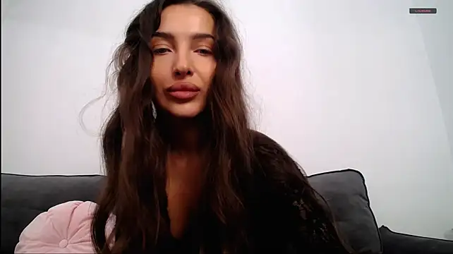 Laura_Bess 라이브 XXX 채팅