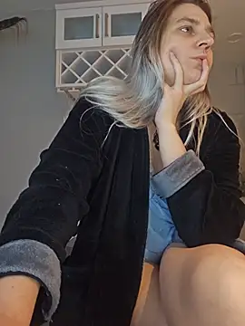 ScarletsWeb Adlı Modelin Canlı XXX Sohbeti