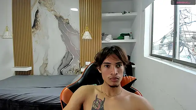Онлайн чат XXX kenshi_roa