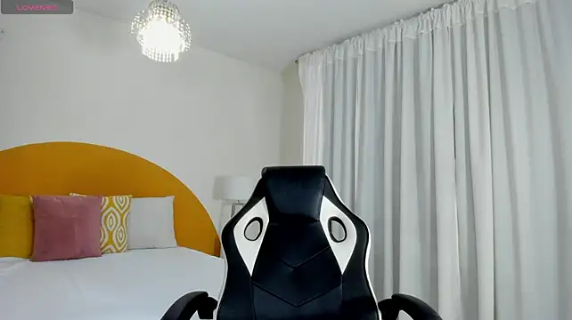 _Emmaa_Queen_n Webbikameraesitys