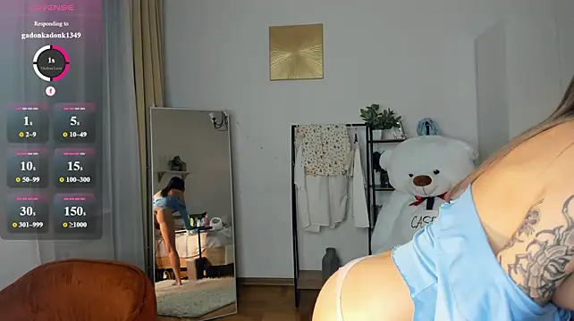 FaaBinaa - take bouth my ladies for a naked walk