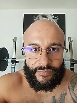 Czat XXX na żywo – Luke__09
