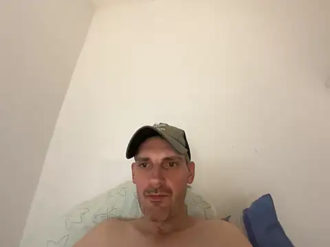 Онлайн чат XXX Freak_poland_85