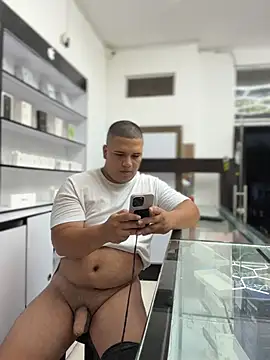 Patricio_02 Live XXX Chat