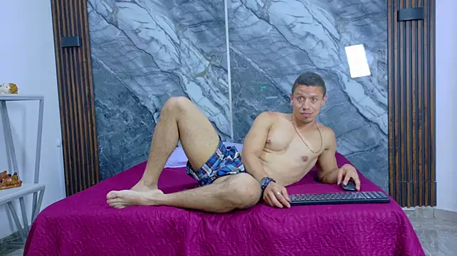 Thiago_16's Live XXX Chat